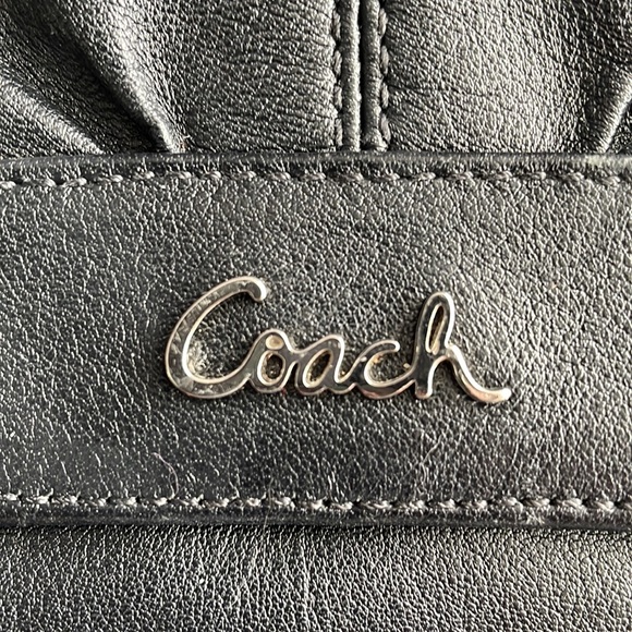 Coach Ashley Black Smooth Leather Cluth/Wristlet. Barely used. - Picture 2 of 7